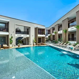 Aparthotel Luuks Luxury, Hanioti